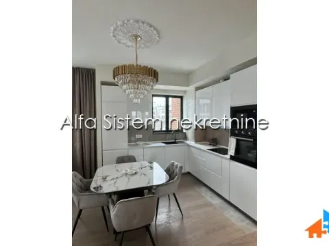 Izdavanje, trosoban stan, 82m², Savski Venac, Beograd - image 7