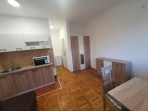 Rent, studio apartment, 27m², Sajmište, Novi Sad - image 6