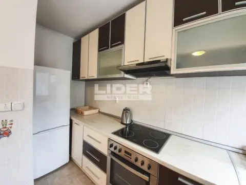 Prodaja, trosoban stan, 57m², Južni Bulevar, Vračar Sve Podlokacije - image 3
