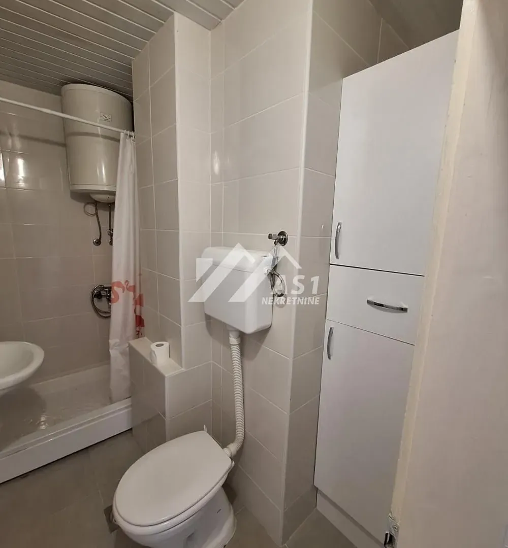 Prodaja, jednosoban stan, 29m², Podbara, Novi Sad Sve Podlokacije