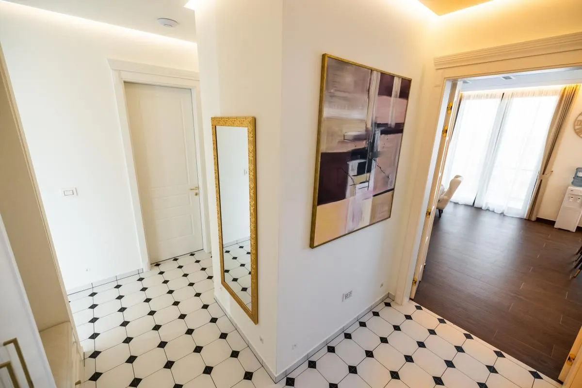 Izdavanje, stan, 131m², Sremska Kamenica, Petrovaradin