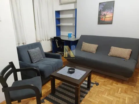 Izdavanje, garsonjera, 27m², Grbavica, Novi Sad Sve Podlokacije