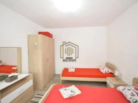 Izdavanje, jednosoban stan, 50m², Škaljari, Kotor - image 3