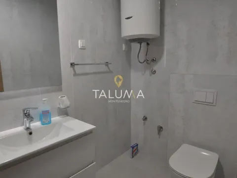 Izdavanje, dvosoban stan, 77m², City Kvart, Podgorica - image 6