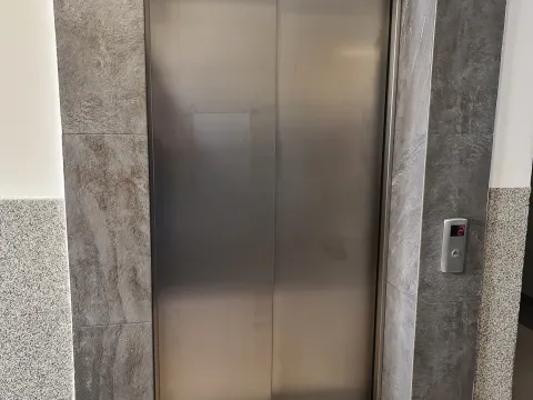 Izdavanje, dvosoban stan, 45m², Pobrežje, Podgorica - image 6