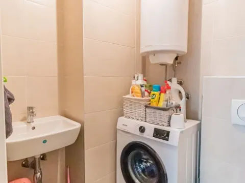 Sale, three bedroom apartment, 75m², Zemun Sve Podlokacije, Beograd - image 15