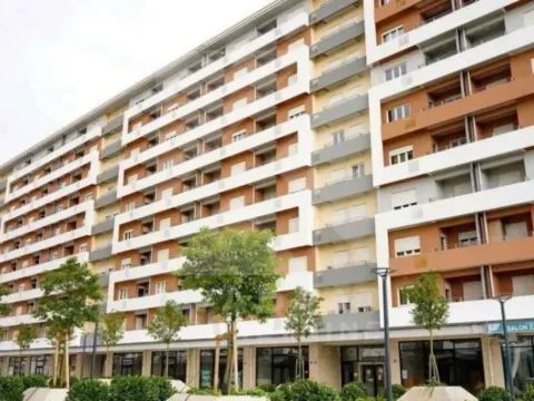 Izdavanje, jednosoban stan, 50m2, Central Point, Podgorica Izdavanje, jednosoban stan, 50m2, Central Point, Podgorica