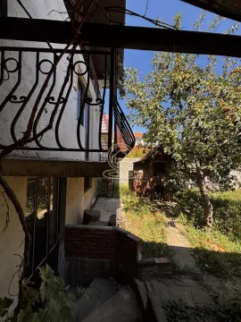 View from the terrace overlooking the courtyard and garden of the house. - image 27