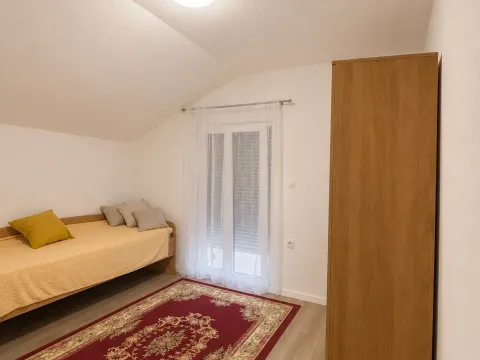 Rent, two bedroom apartment, 90m², Donja Gorica, Podgorica - image 9