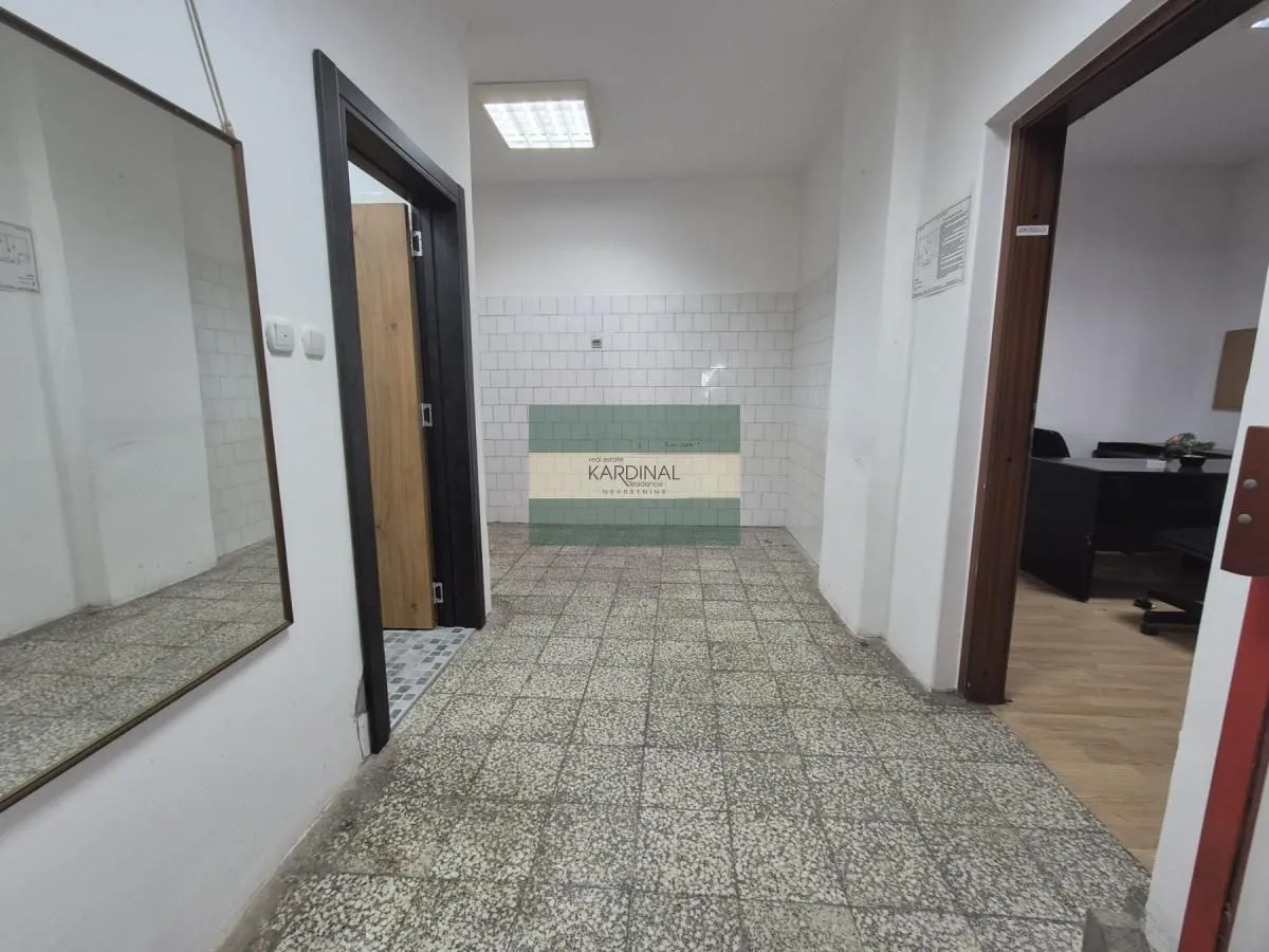 Sale, office space, 327m², Budžino brdo, Jagodina