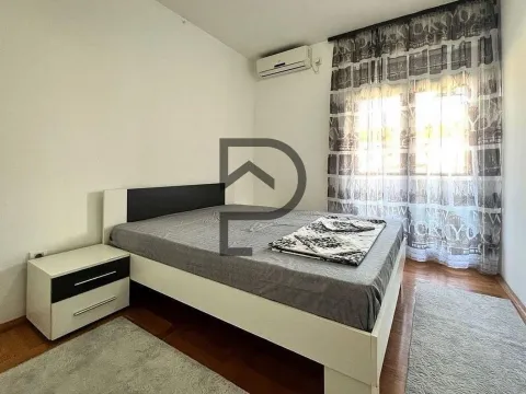 Izdavanje, stan, 78m², Stari Aerodrom, Podgorica - image 6