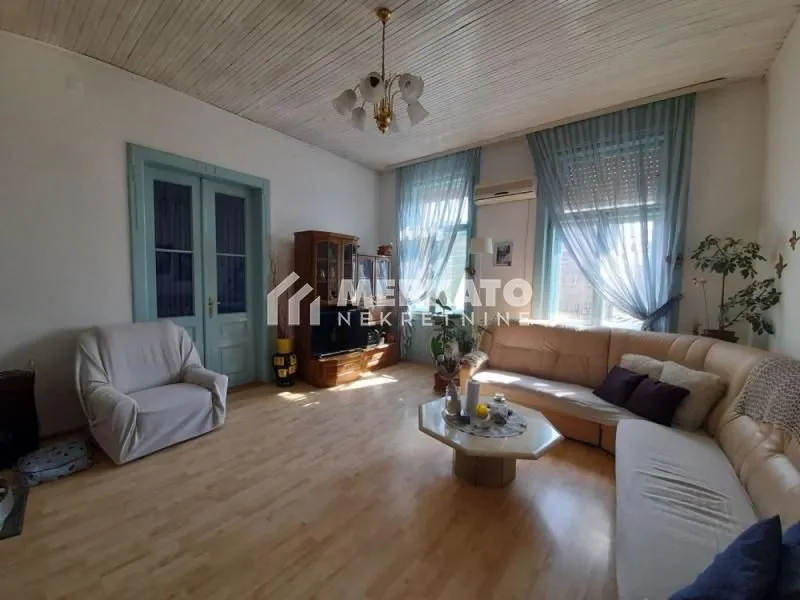 Sale, four bedroom apartment, 96m², Centar, Zrenjanin