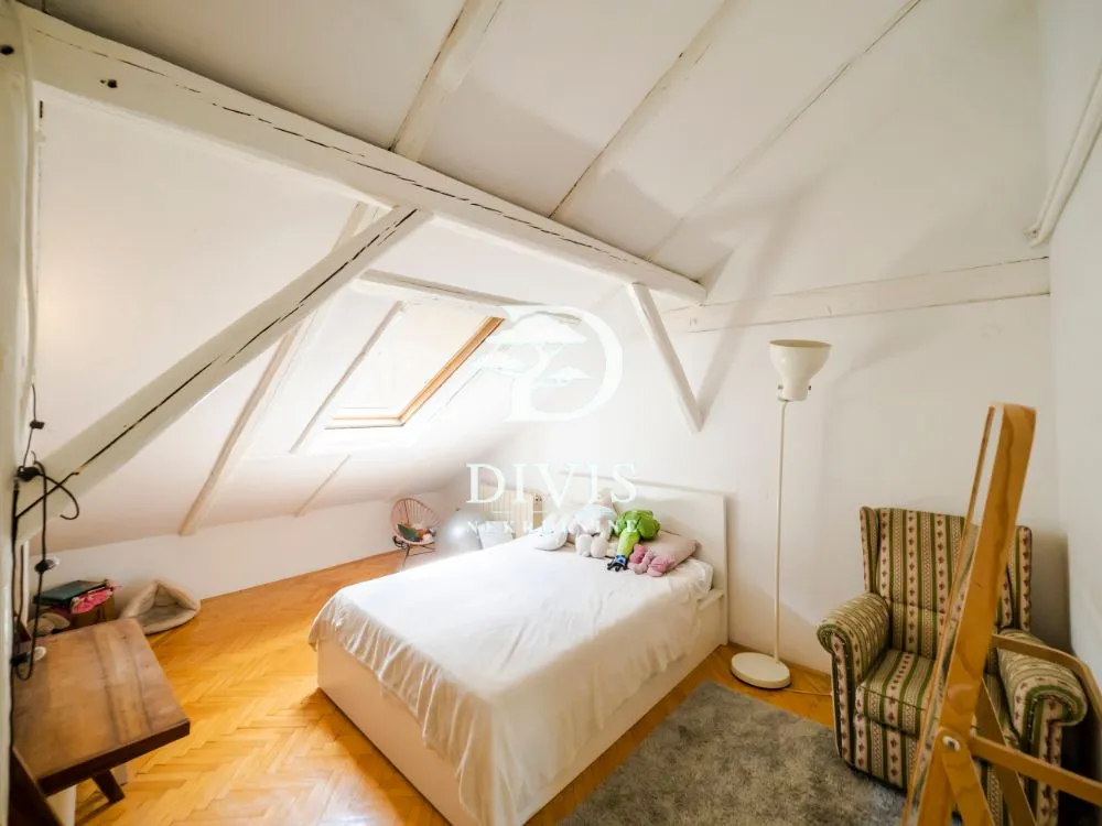 Prodaja, četvorosoban stan, 103m², Vračar Centar, Vračar Sve Podlokacije