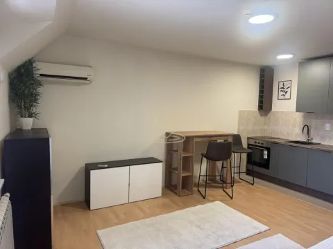 Izdavanje, jednosoban stan, 30m², Adamovićevo Naselje, Novi Sad Sve Podlokacije - image 5