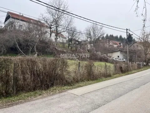 Zemljište in Banjica