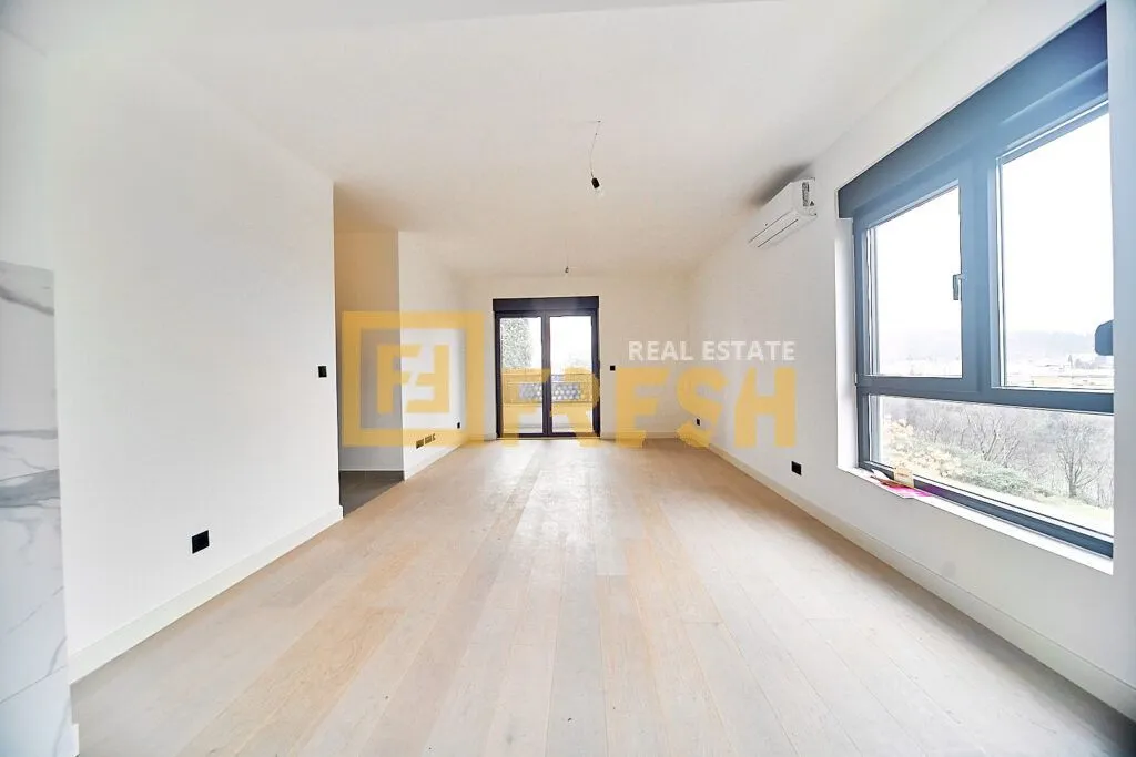 Prodaja, dvosoban stan, 69m², Krivi Most, Podgorica