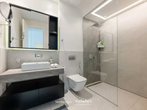 Sale, one bedroom apartment, 74m², Luštica Bay, Tivat - image 11