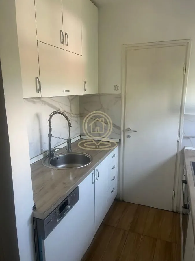 Prodaja, trosoban stan, 73m², Medijana, Niš