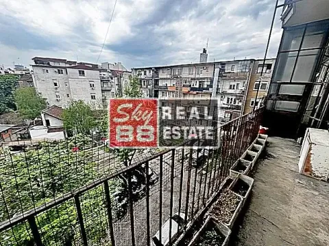 Prodaja, trosoban stan, 117m², Vračar Centar, Vračar Sve Podlokacije - image 5