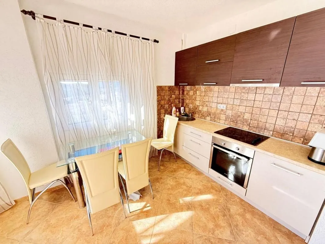 Prodaja, kuća, 130m², Sutomore, Bar