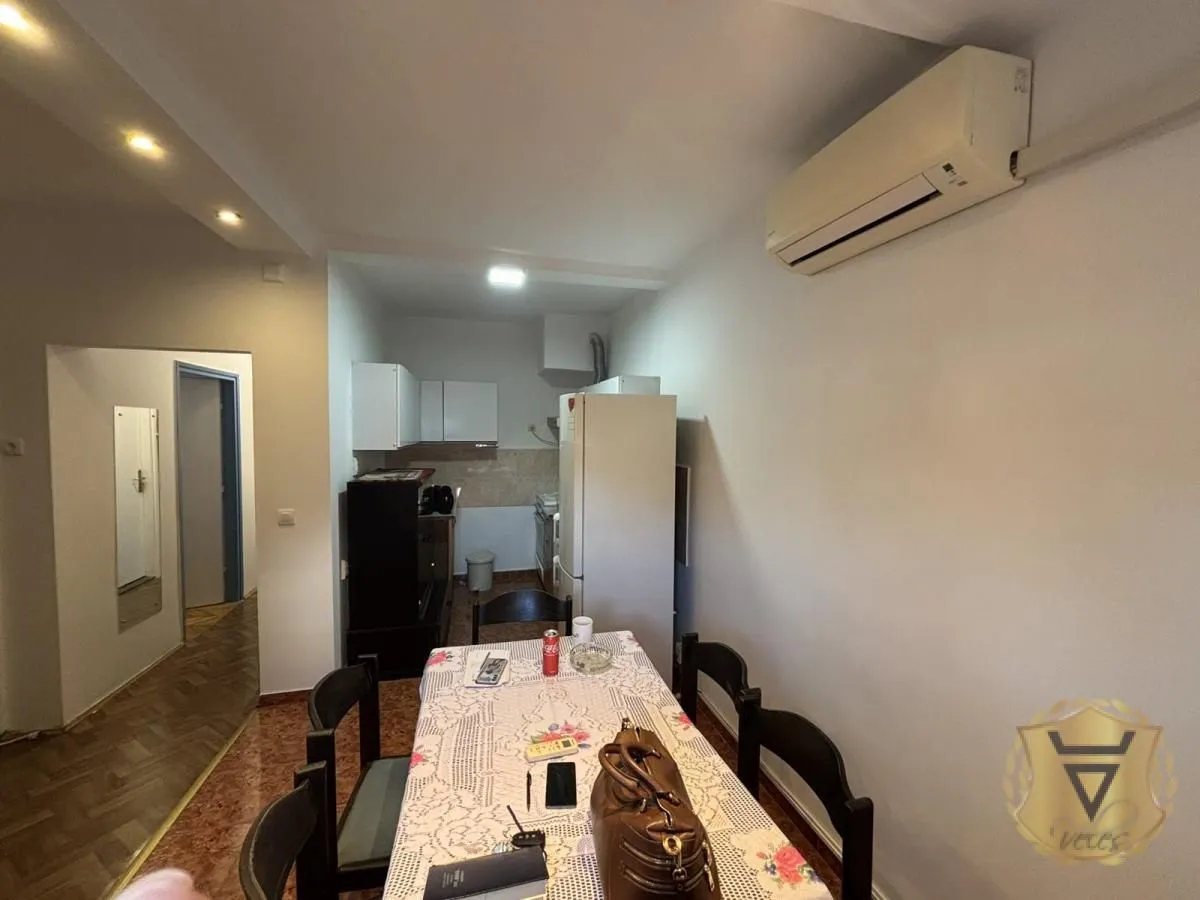 Izdavanje, trosoban stan, 63m², Karaburma, Palilula Sve Podlokacije