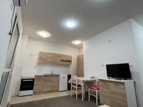 Izdavanje, garsonjera, 30m², Podgorica, Crna Gora - image 5