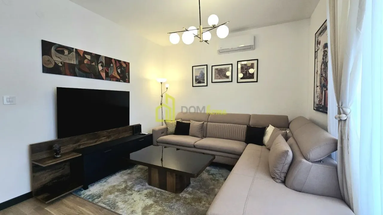 Izdavanje, dvosoban stan, 57m², Gorica C, Podgorica