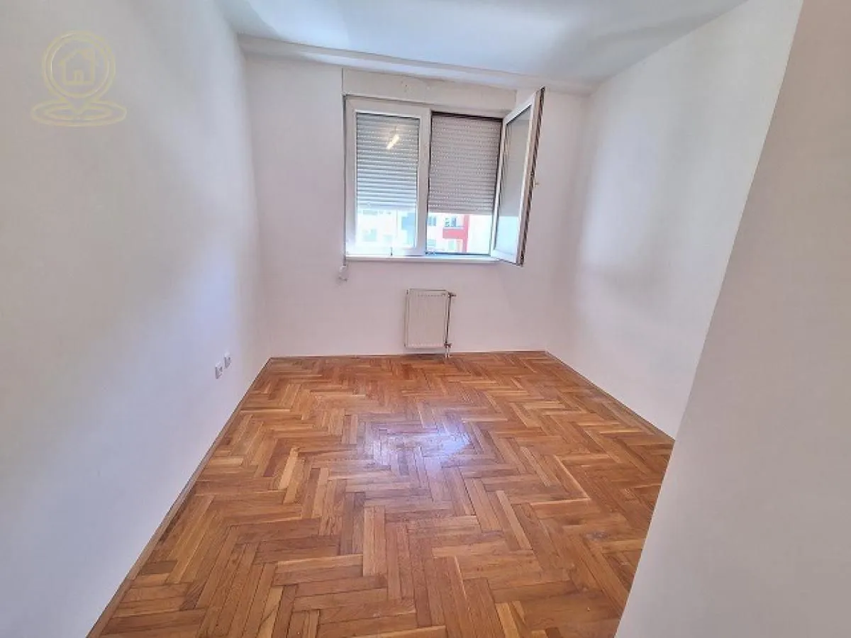 Izdavanje, trosoban stan, 65m², Rotkvarija, Novi Sad Sve Podlokacije