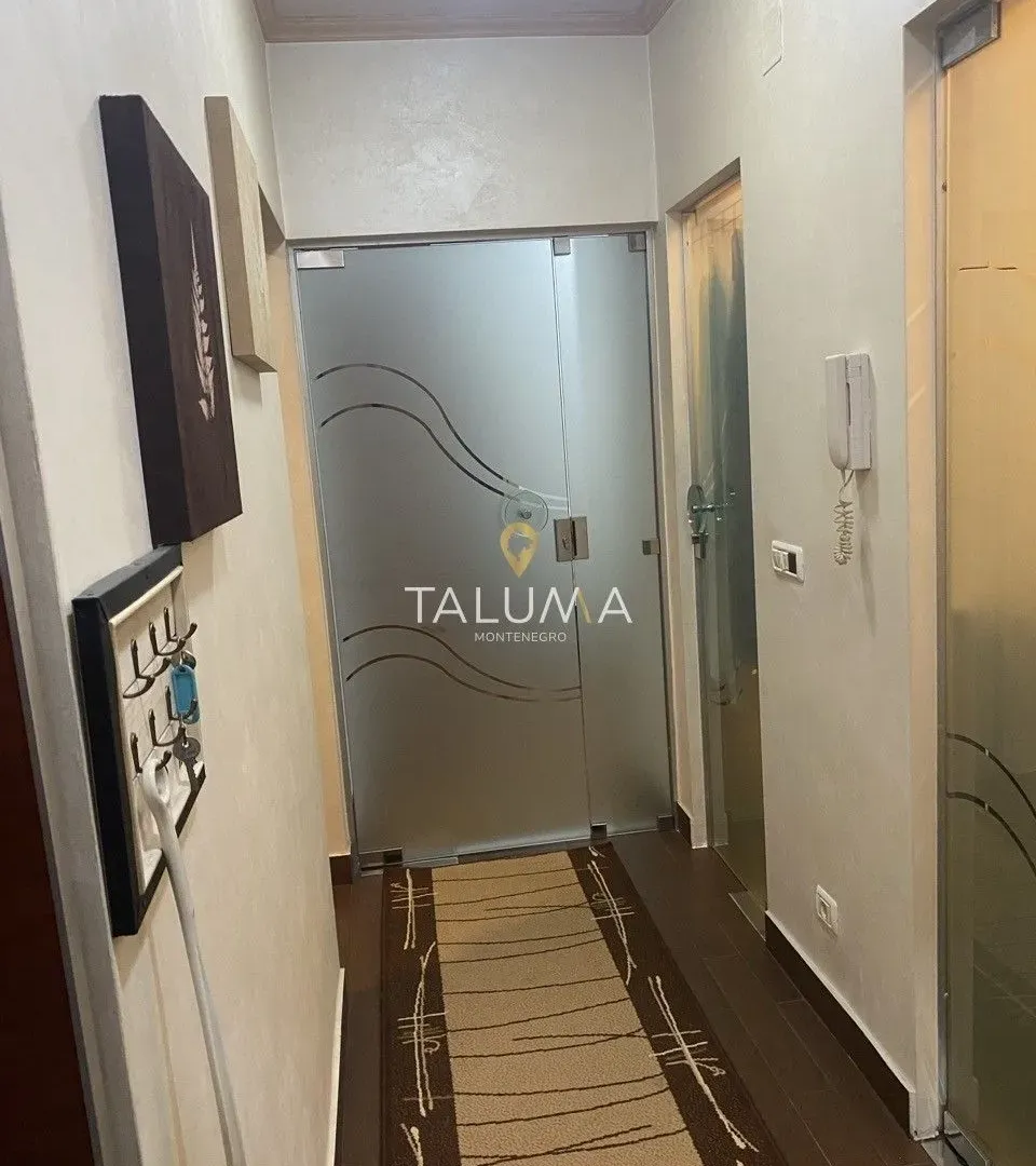 Rent, one bedroom apartment, 74m², Centar, Podgorica