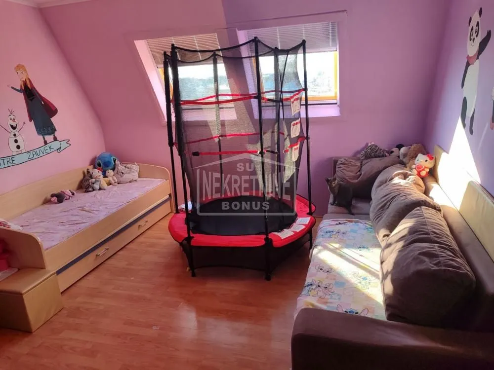 Prodaja, dvosoban stan, 54m², Mali Radanovac, Subotica