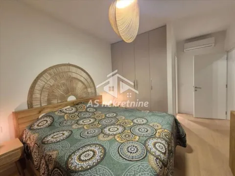 Izdavanje, trosoban stan, 74m², Savski Venac, Beograd - image 7