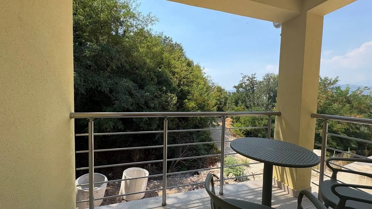 Rent, two bedroom apartment, 65m², Tripovići, Tivat
