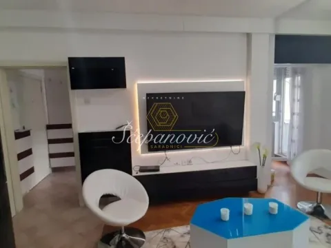 Izdavanje, trosoban stan, 70m², Grbavica, Novi Sad Sve Podlokacije - image 9