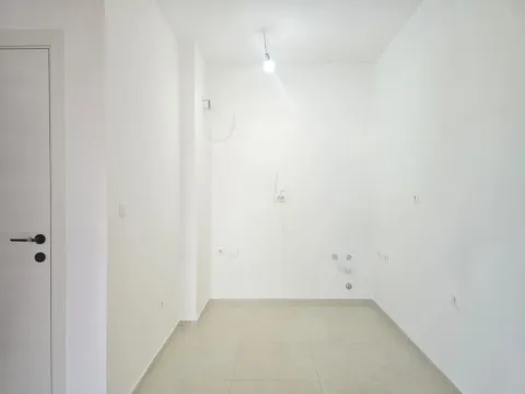 Sale, one bedroom apartment, 43m², Stari Aerodrom, Podgorica - image 5