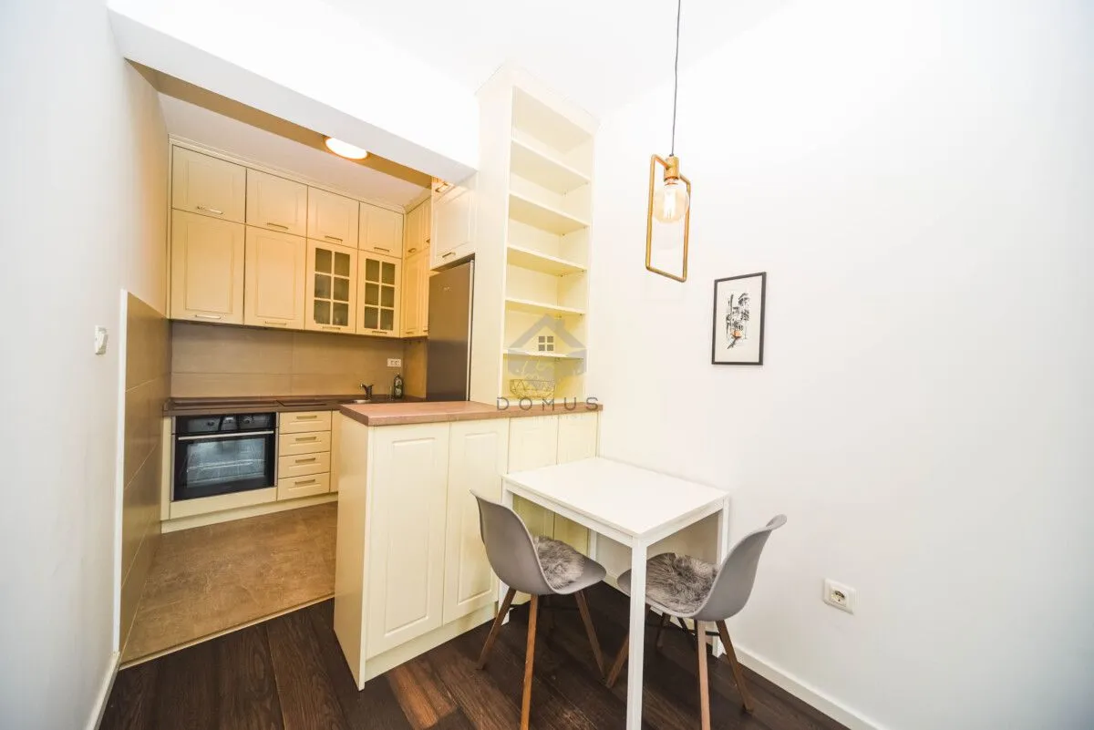 Izdavanje, jednosoban stan, 47m², Vezirov Most, Podgorica