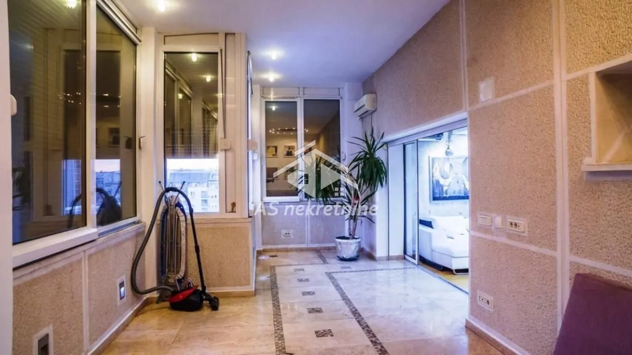 Rent, four bedroom apartment, 140m², Đeram Pijaca, Beograd
