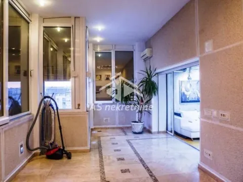 Rent, four bedroom apartment, 140m², Đeram Pijaca, Beograd - image 23