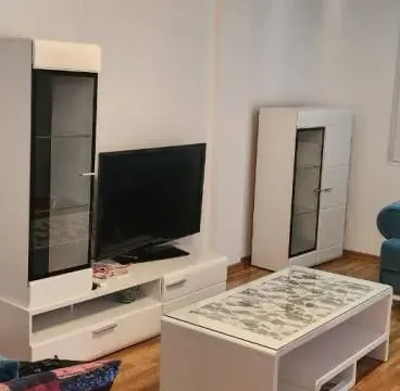 Izdavanje, dvosoban stan, 75m², Centar, Tivat - image 4