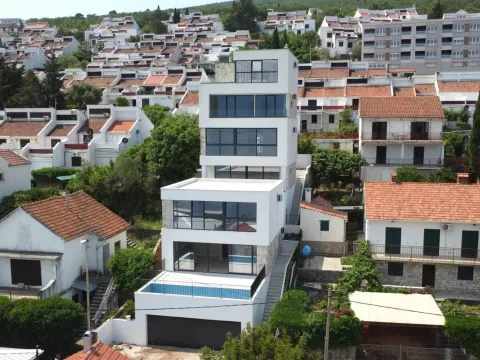 Sale, house, 200m², Krašići, Tivat - image 2