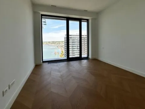Sale, four bedroom apartment, 176m², Savski Venac, Beograd - image 9