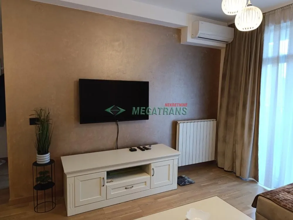 Rent, two bedroom apartment, 50m², Savski Venac, Beograd