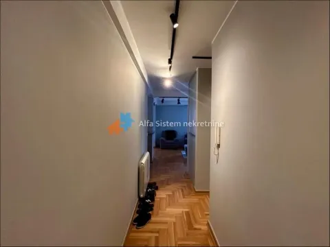 Rent, three bedroom apartment, 80m², Južni Bulevar, Vračar Sve Podlokacije - image 6