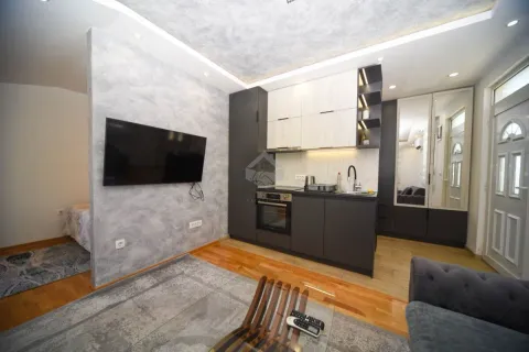 Rent, one bedroom apartment, 30m², Stara Varoš, Podgorica - image 3