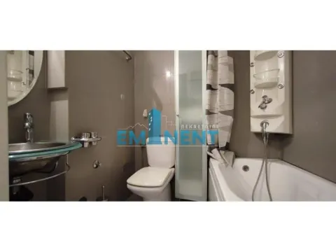 Izdavanje, četvorosoban stan, 120m², Stari Grad, Beograd - image 16