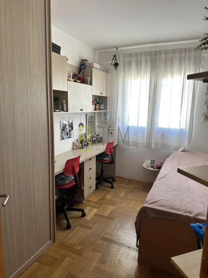 Prodaja, trosoban stan, 81m², Stari Aerodrom, Podgorica