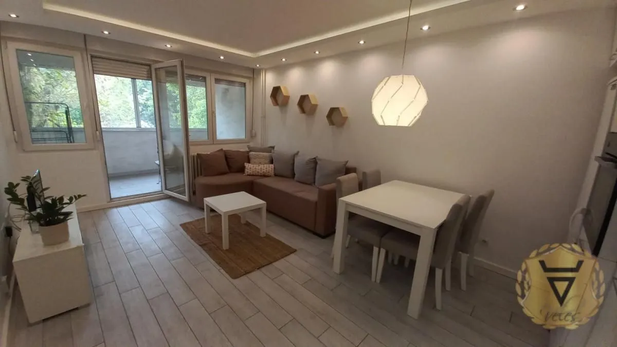 Izdavanje, dvosoban stan, 50m², Voždovac Sve Podlokacije, Beograd