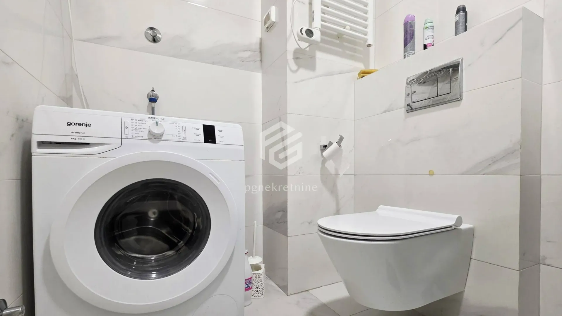 Izdavanje, jednosoban stan, 50m², Central Point, Podgorica