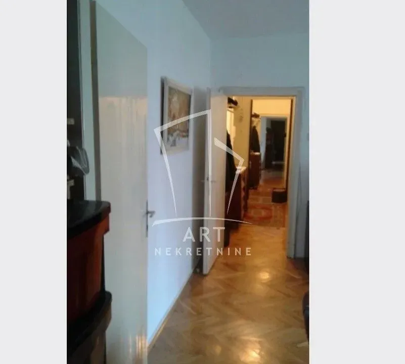 Prodaja, dvosoban stan, 70m², Voždovac Sve Podlokacije, Beograd