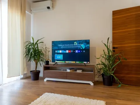 Rent, one bedroom apartment, 56m², Bijela, Herceg Novi - image 2