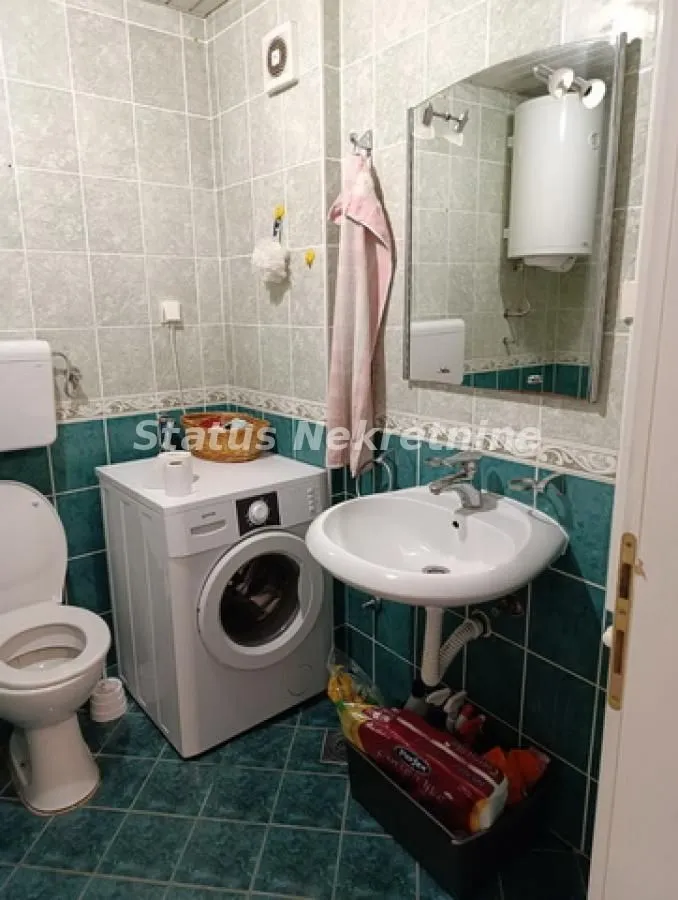 Izdavanje, trosoban stan, 65m², Grbavica, Novi Sad Sve Podlokacije